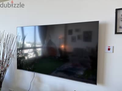 Samsung 65” QLED 4K Smart TV – Like New Warranty Until April 2027
