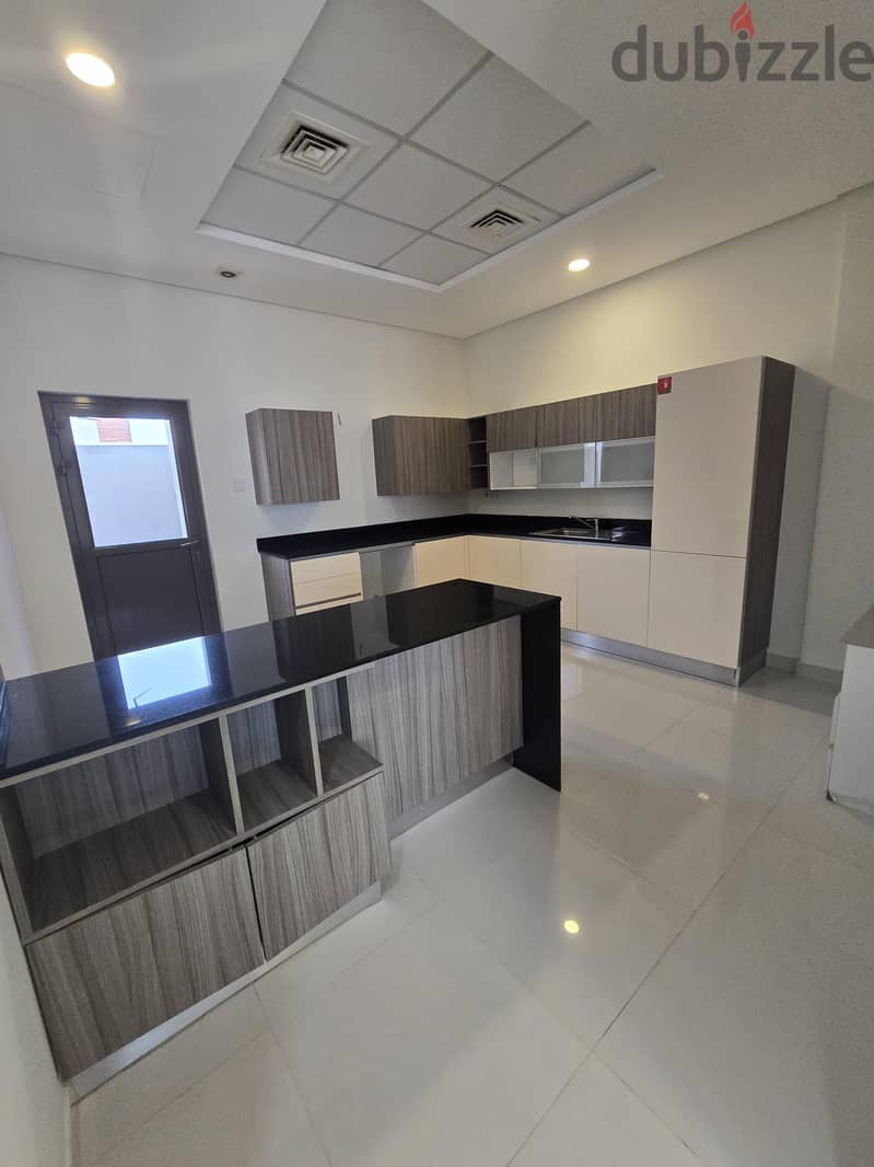 فيلا شامل للايجار في الحد villa for rent in Hidd with EWA 8