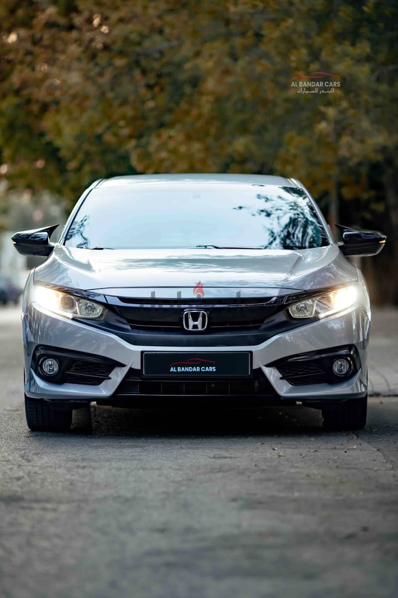 Honda Civic 2018 Silver | Low Mileage | Sporty Sedan | Bahrain Spec | 1