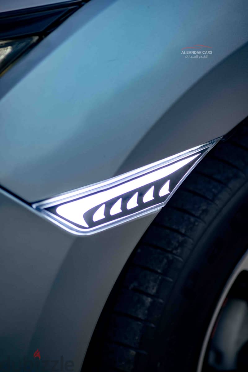Honda Civic 2018 Silver | Low Mileage | Sporty Sedan | Bahrain Spec | 12