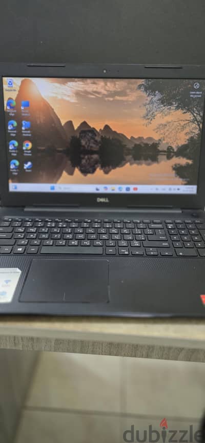 Dell inspiron15 3000. full hd display  15.6" core i5 8th generation