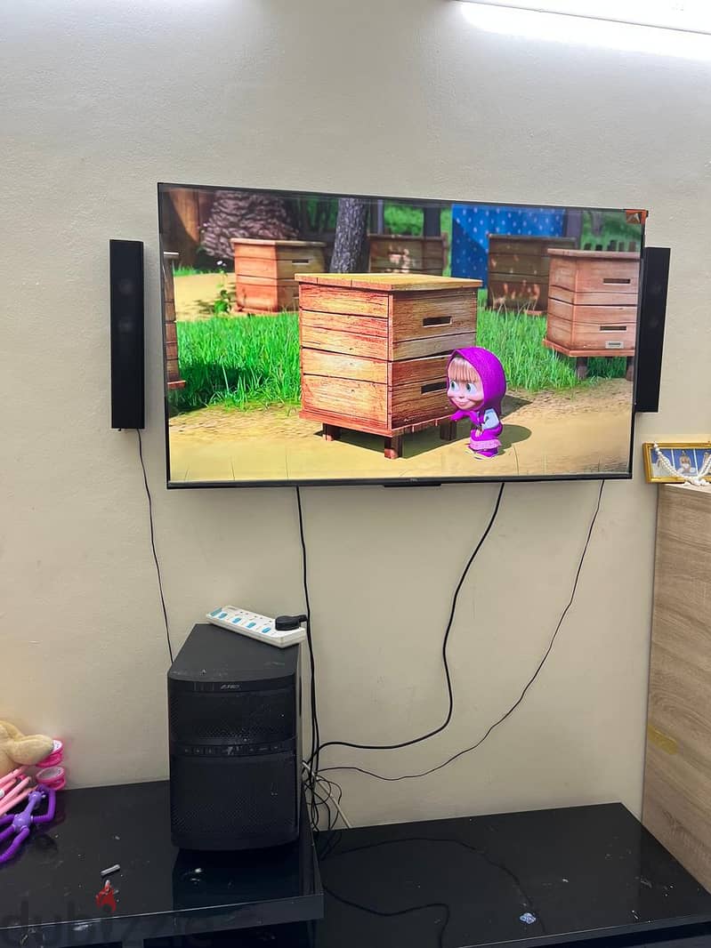 Tcl 52" 1