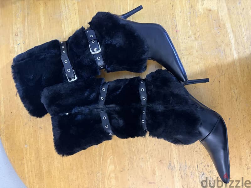 Knee high Black fur boots - Voga closet 3