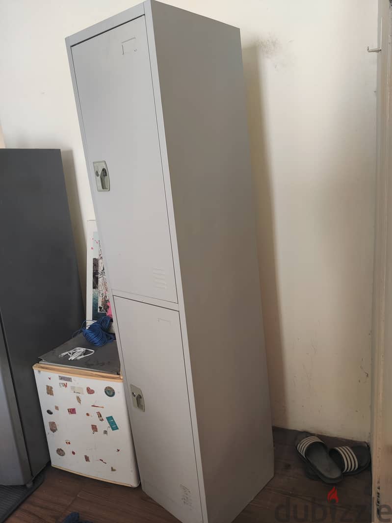 Metal Wardrobe good condition 1