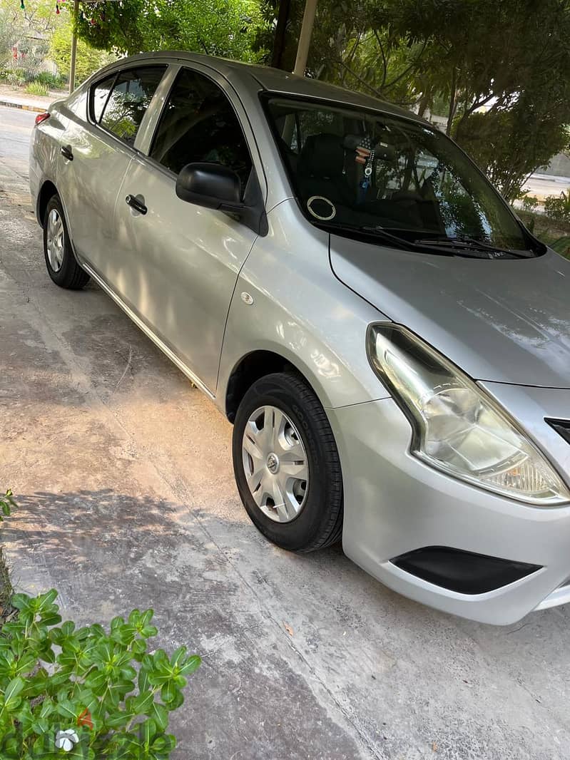 Nissan Sunny 2017 2017 3