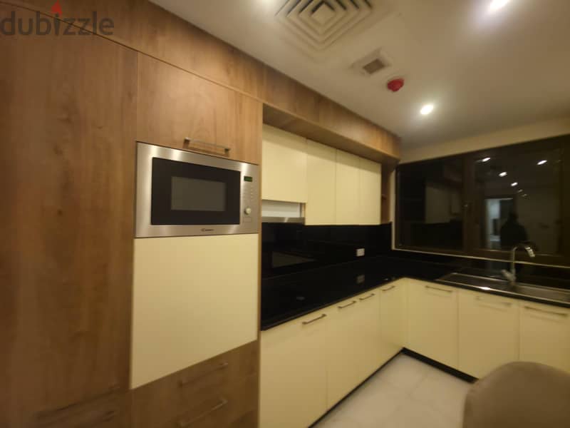 Beautiful Luxury Apartment in Juffair with 1 room available for rent 7