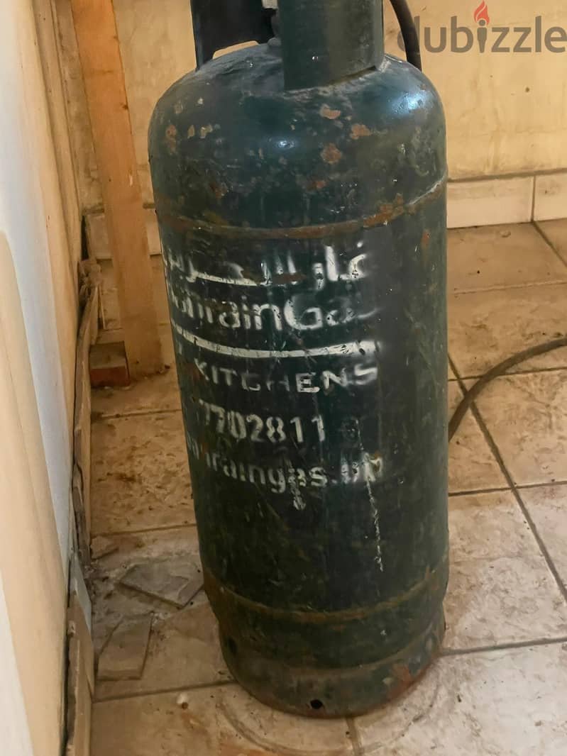 Gas cylinder 3 nos 1