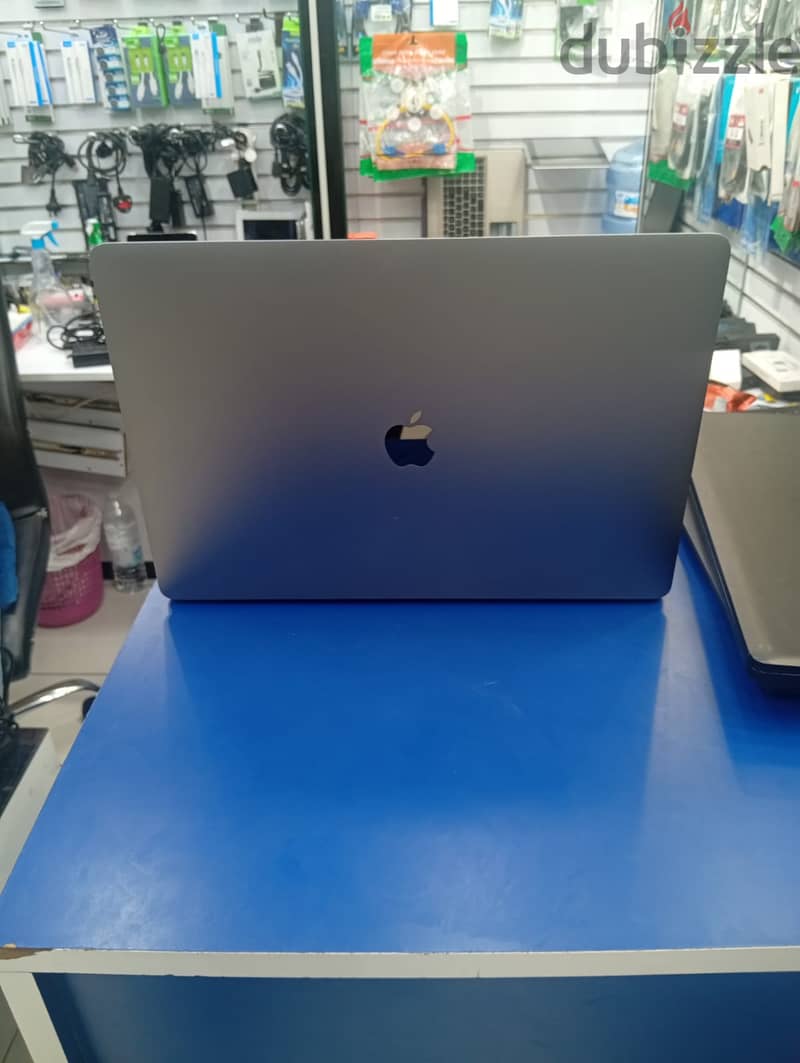 MacBook Pro 16-inch 2019  2.6GHz 6-Core i7  16GB RAM  512SSD 1