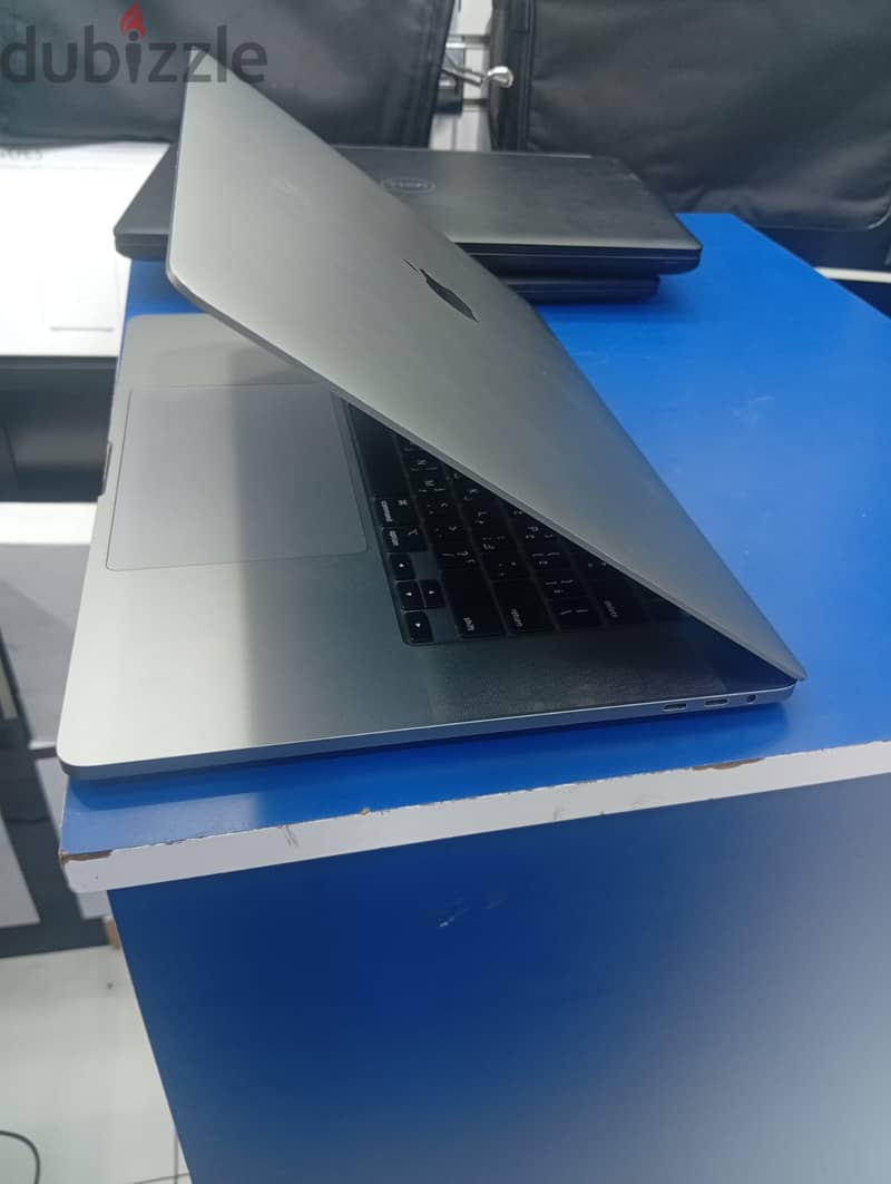 MacBook Pro 16-inch 2019  2.6GHz 6-Core i7  16GB RAM  512SSD 4