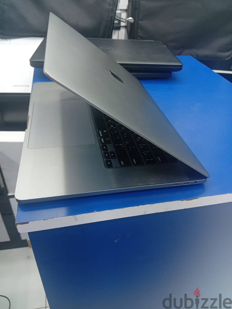 MacBook Pro 16-inch 2019  2.6GHz 6-Core i7  16GB RAM  512SSD 5