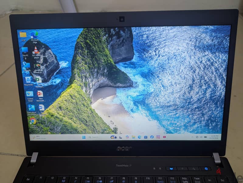 ACER Laptop Corei5 6th Gen 14 inches 8GB Ram 256GB SSD 3 Months 4