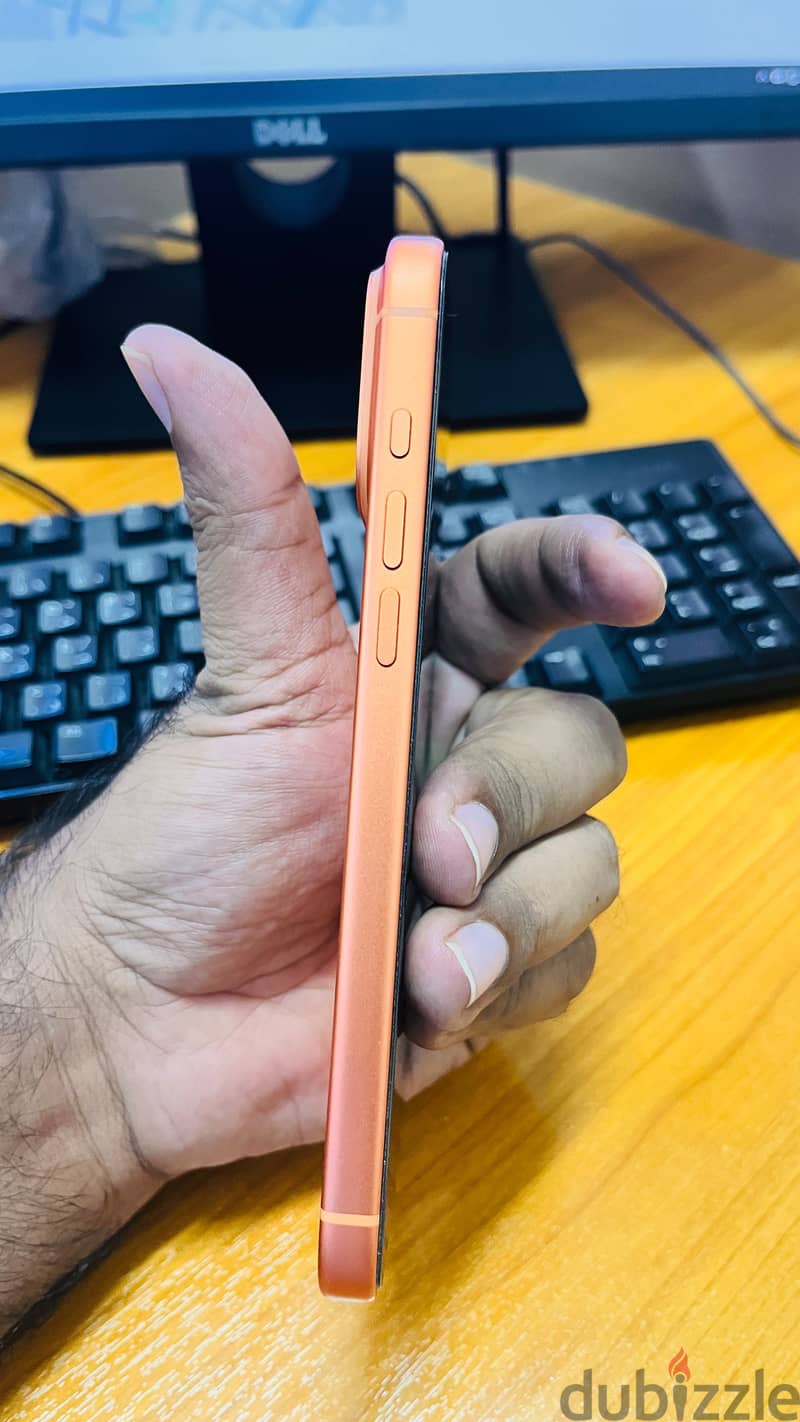 17 Pro Max 256 GB Gulf Version 4