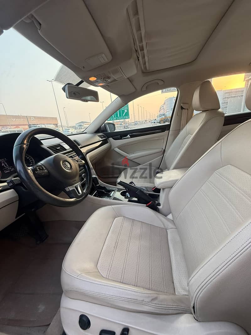 Volkswagen Passat 2016 Beige 4