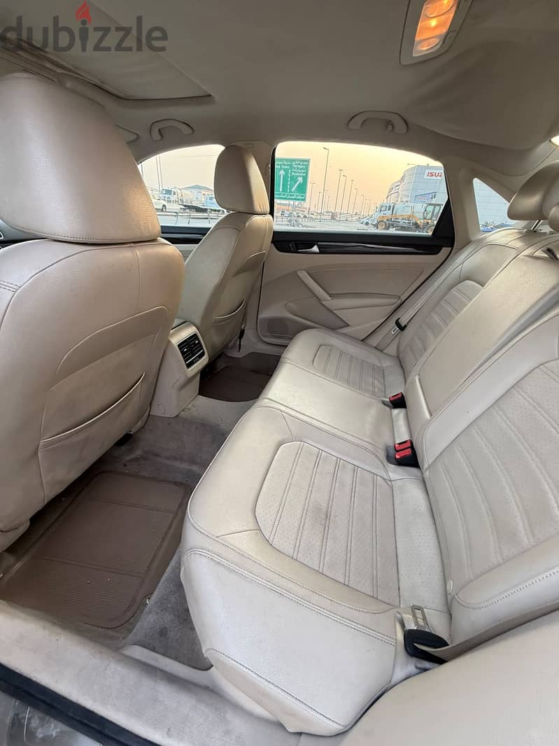 Volkswagen Passat 2016 Beige 5