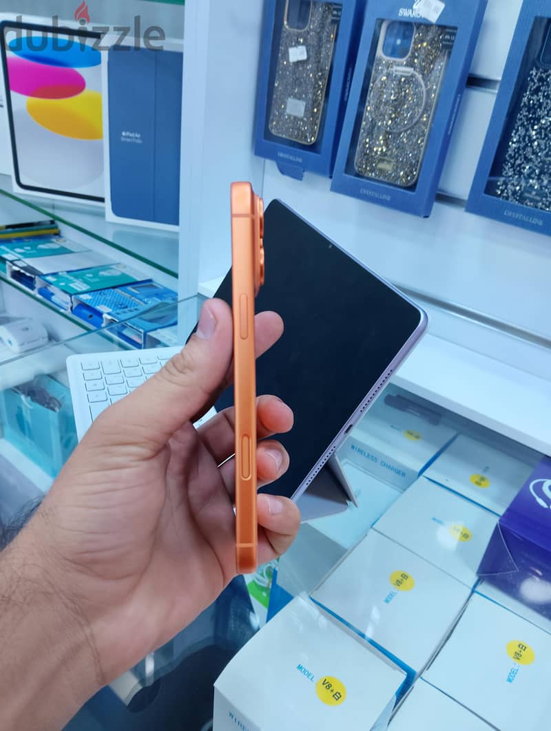 Apple - iPhone 17 Pro Max 1