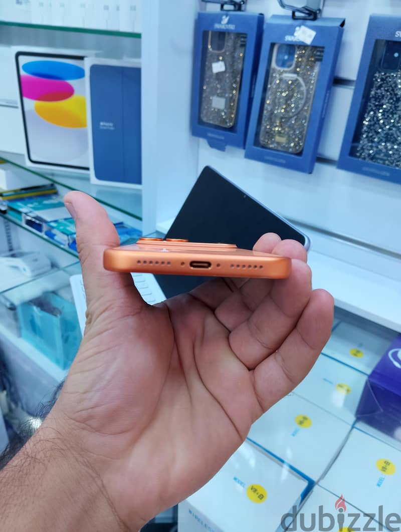 Apple - iPhone 17 Pro Max 3