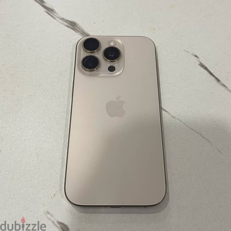 آبل - آيفون 16 برو 1