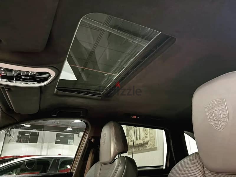 Porsche Cayenne GTS 2013 Cabon Fiber Package 9