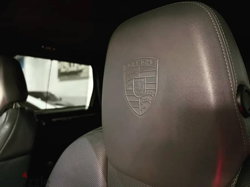 Porsche Cayenne GTS 2013 Cabon Fiber Package 10