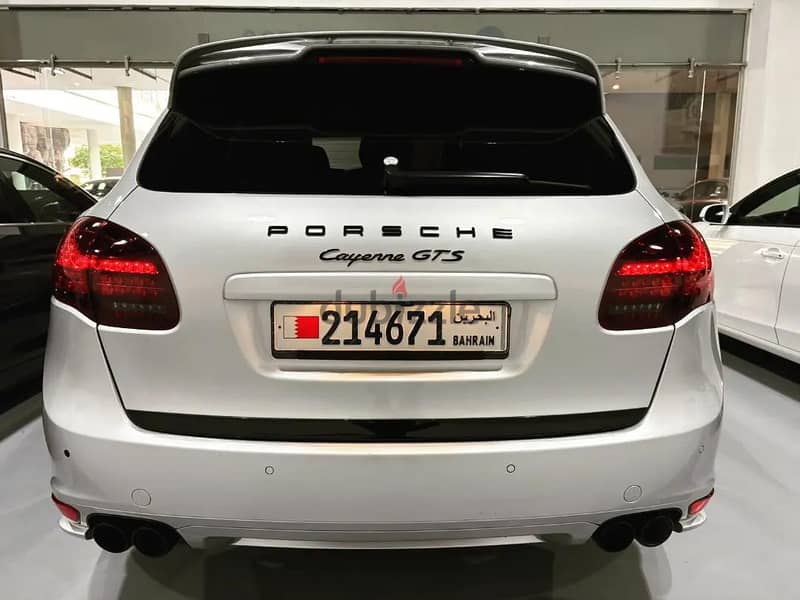 Porsche Cayenne GTS 2013 Cabon Fiber Package 14