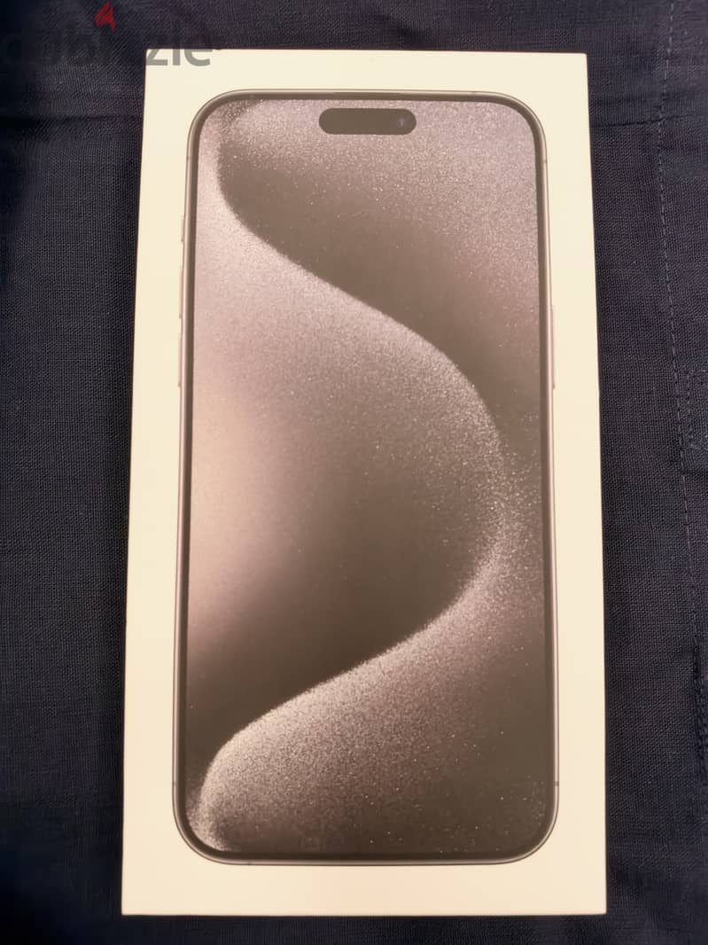 iPhone 15 Pro Max - 256GB - Black 1
