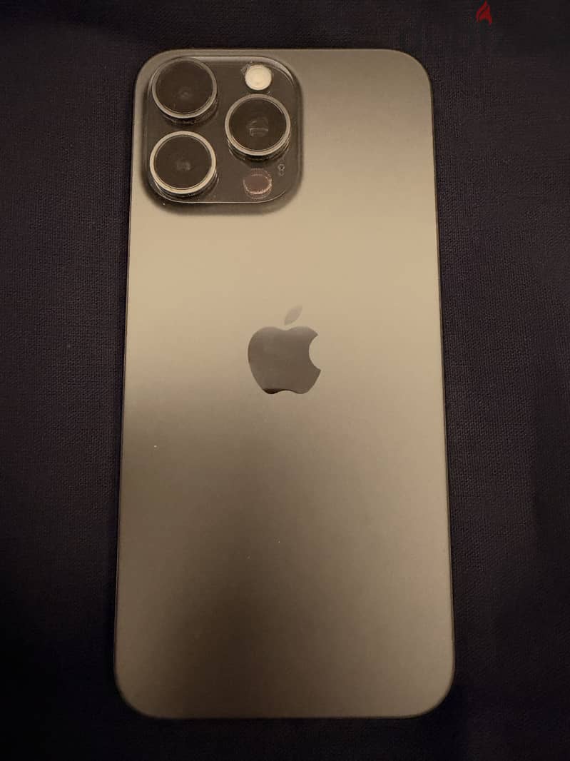 iPhone 15 Pro Max - 256GB - Black 4