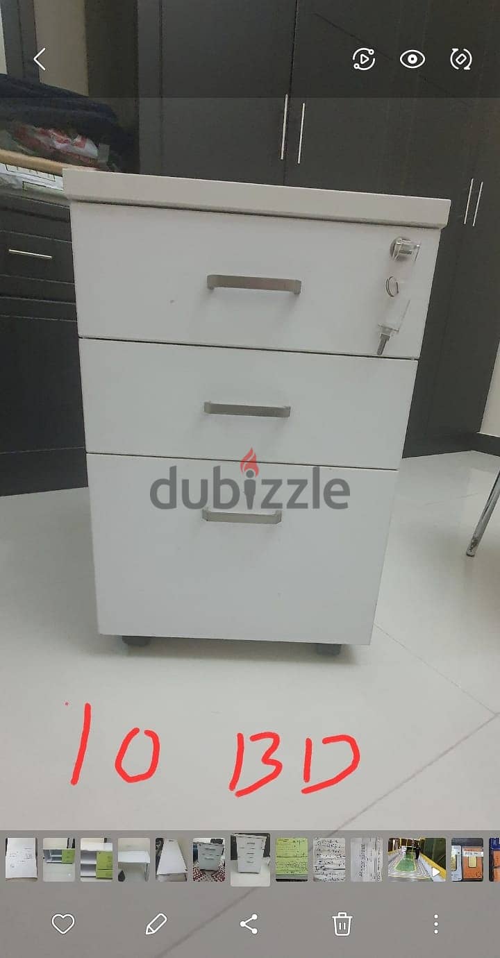 أثاث مكتبي ومنزلي بحالة شبة جديدة  Office and home furniture semi new 3