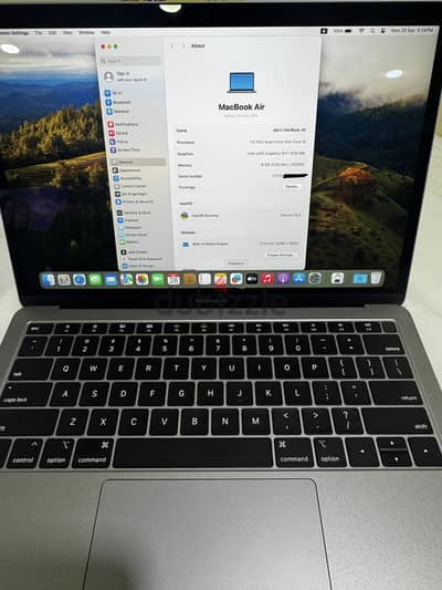 MacBook Air (2019) excellent condition