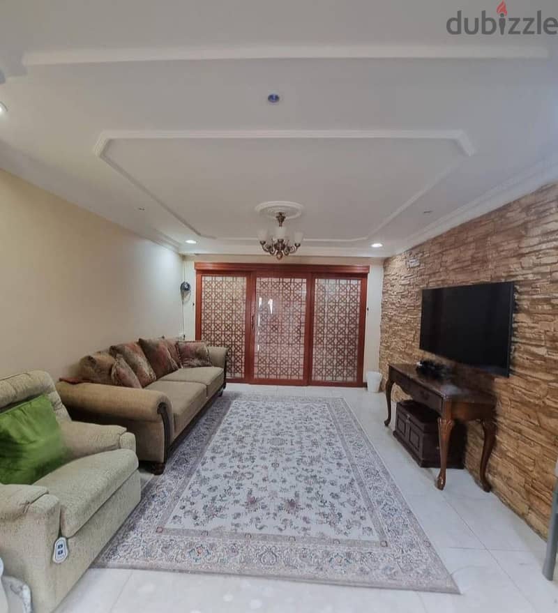 للبيع فيلا كبيره في مدينه زايد للتواصل 39874151 2