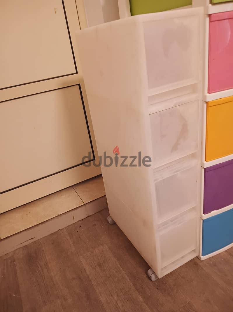 Plastic organizer unit with 4 drawers /وحدة تنظيم بلاستيكية بـ 4 أدراج 1