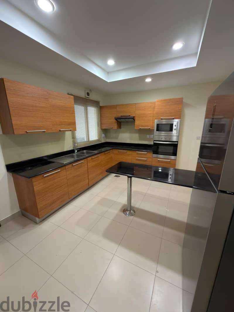 للايجارفيلا نظيفة في الرفاع الشمالي موقع ممتاز rent villa in Riffa 4