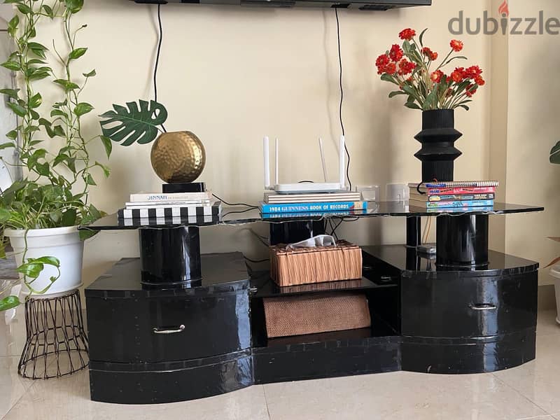 Furniture items 10