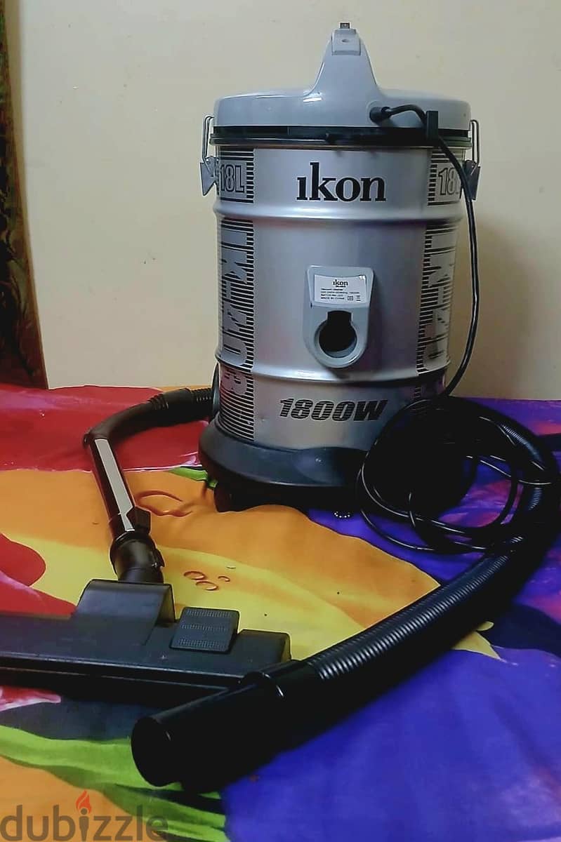 ikon Vacuum Cleaner 1