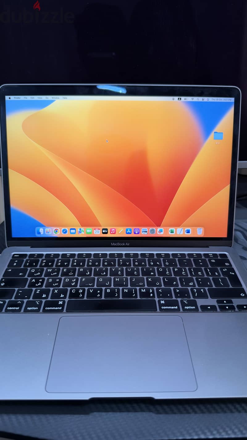 Macbook Air M1 8GB ram 256GB استخدام جدا  battery 89%قليل 2
