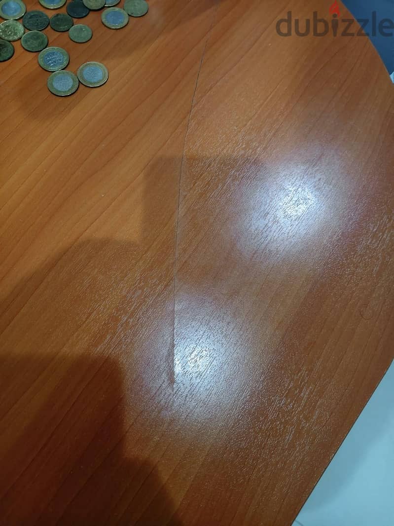 Office Chair & Table in Good Condition 5