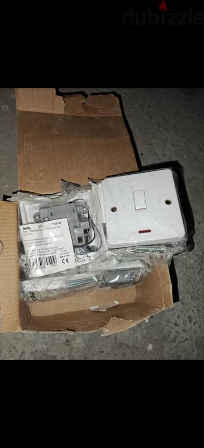 Tenby-Legrand 20A