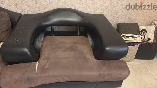 Sofa sed with table