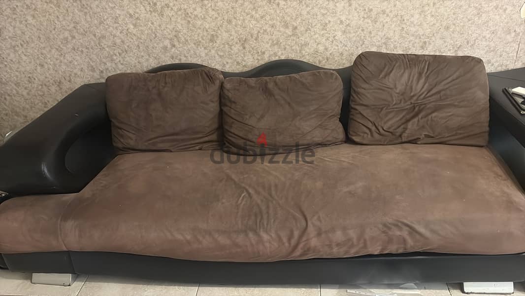 Sofa sed with table 3