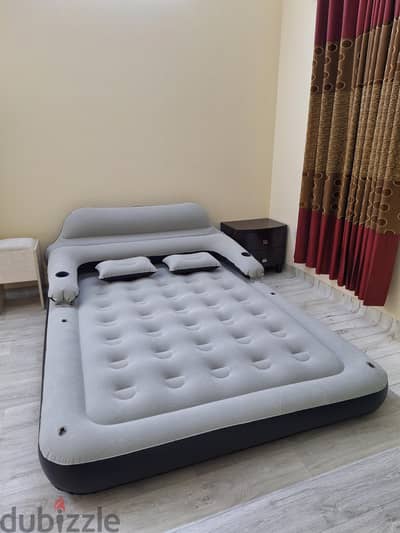 Queen Size Inflatable Air Mattress Bed with Headboard 2 Pillows & Pump