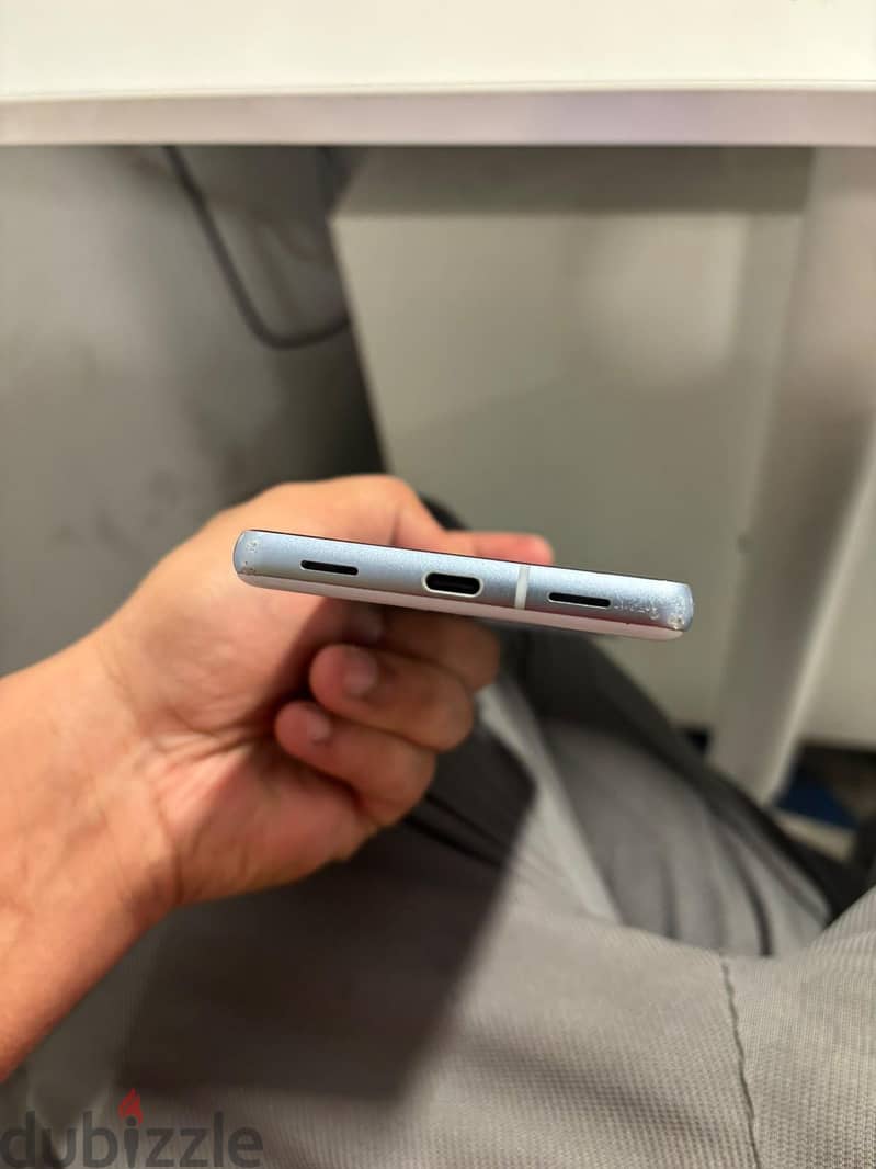Google Pixel 7a 5