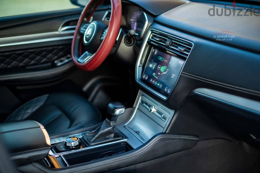 SAIC MG RX8 Black Edition 2022 | Panoramic Roof | 7-Seater | 4WD | BH 17