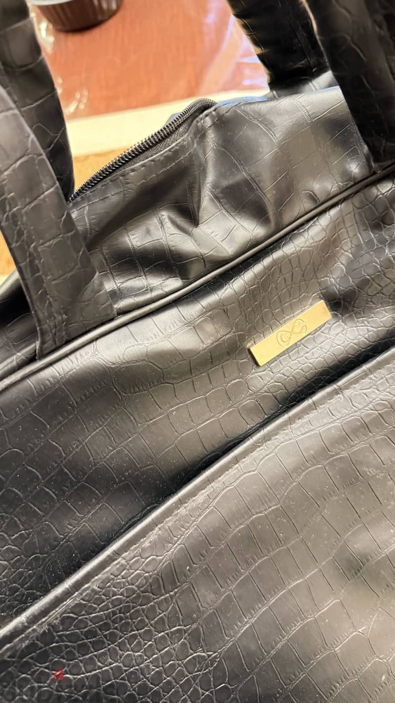 Leather carry/Trolley bag 2