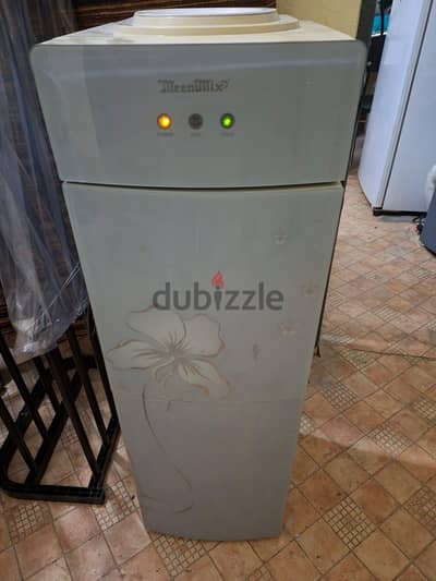 Cold&Hot down fridge all working 13bd