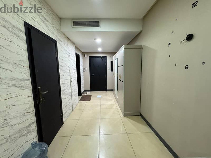 hot deal luxury free hold studio 1 bath Prime location 4