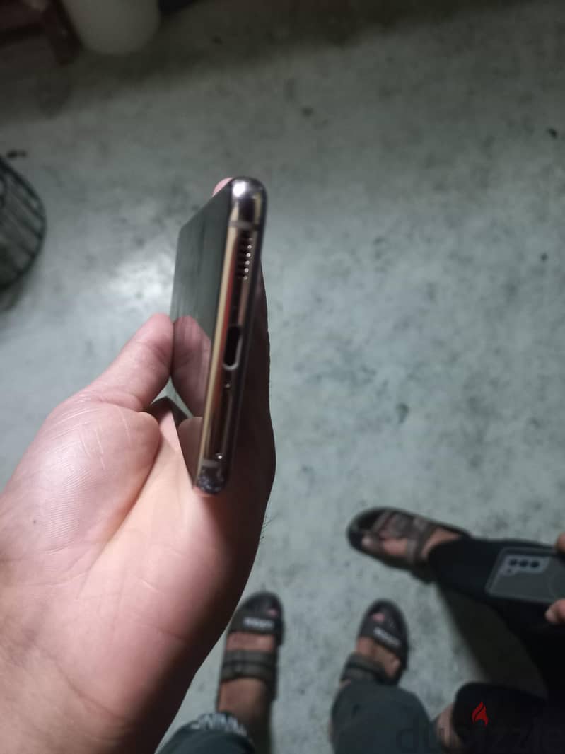 Samsung S21 5