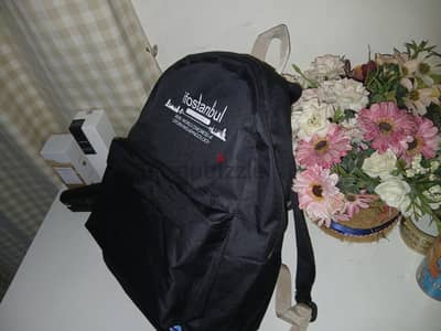 Mint condition Small bag for trading and buying