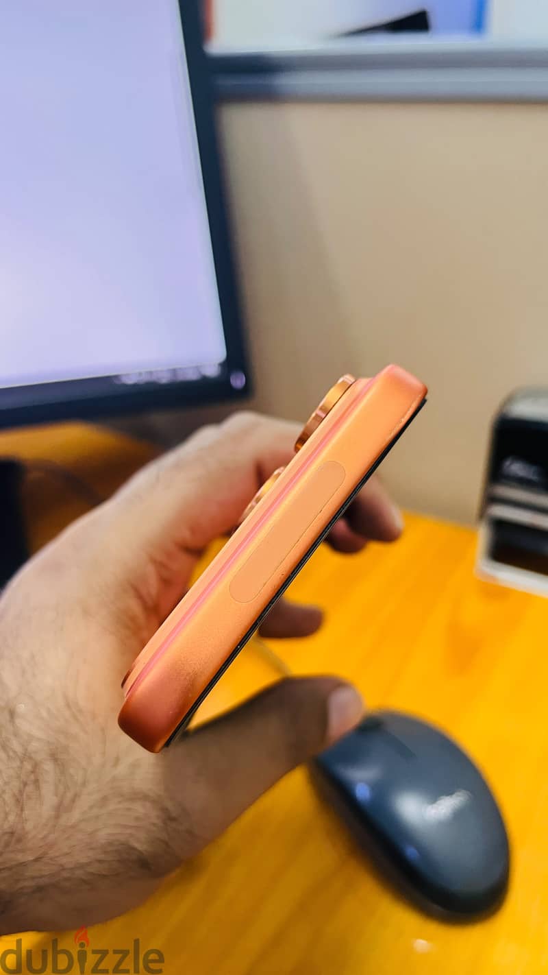 17 PRO MAX -256 GB UNDER WARRANTY 3