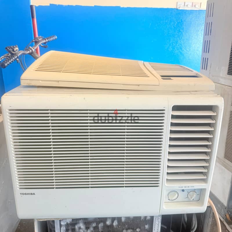 pearl ac good condition with fixing 2