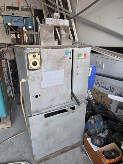Aluminum machinery. .