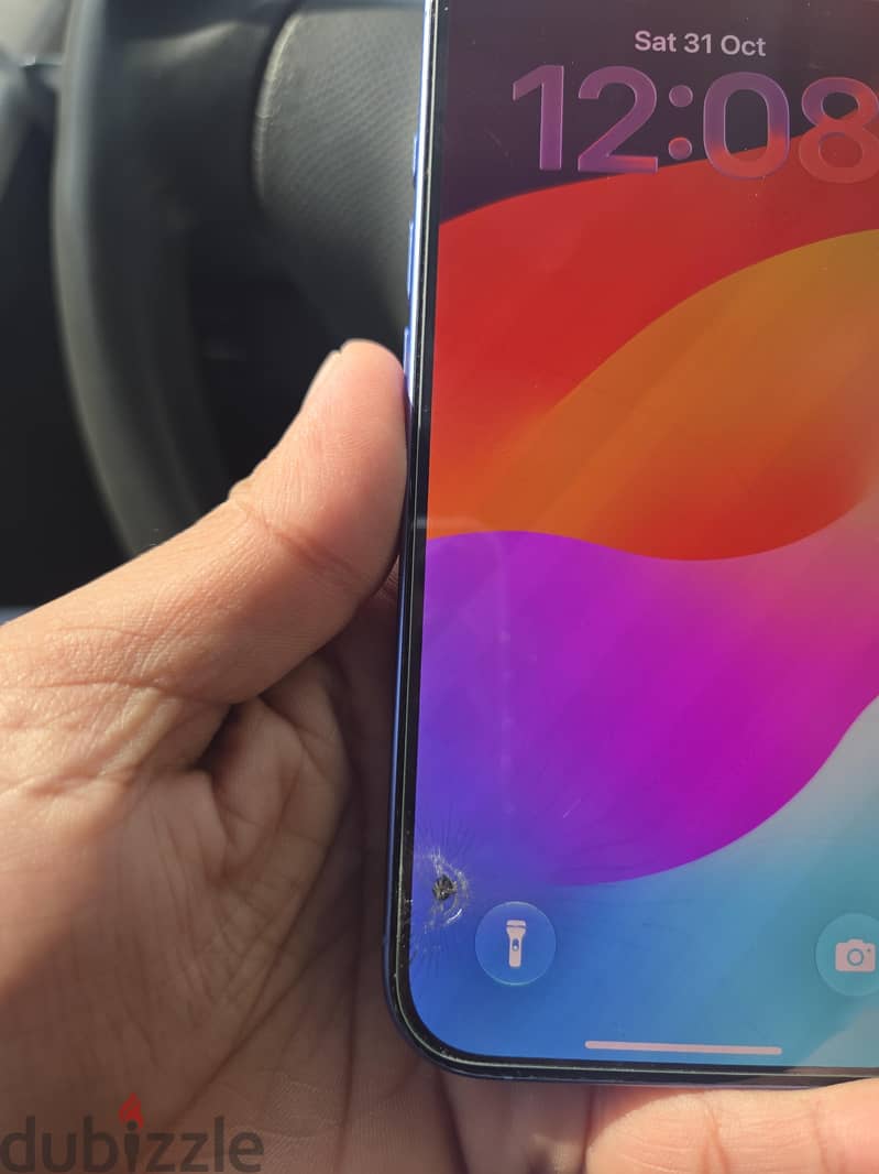 Apple - iPhone 16Apple - iPhone 16 128 GB only smol cark in display 1